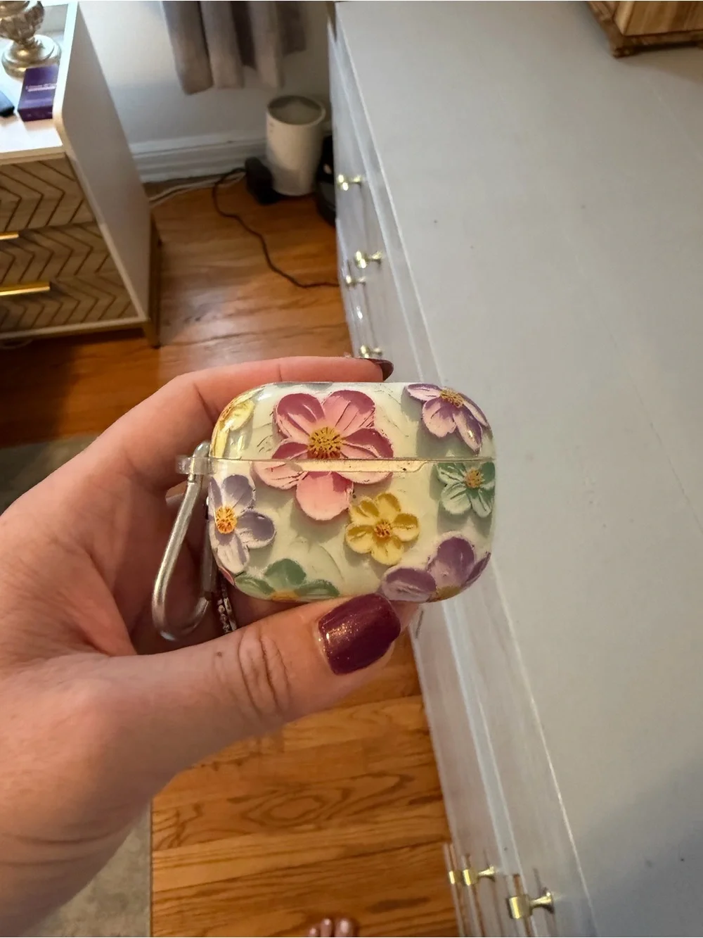 Apple White AirPods Pro first generation with case used